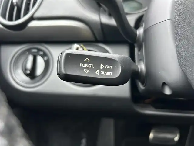 ポルシェ ケイマン 石川県 2010(平22)年 5.6万km パール 社外ナビ/　Bluetooth・AM/FM・CD・DVD/フルセグTV/ETC/シートヒーター/アンチロック・ブレーキ・システム/横滑り防止装置/HIDヘッドライト/純正アルミホイール