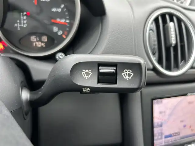 ポルシェ ケイマン 石川県 2010(平22)年 5.6万km パール 社外ナビ/　Bluetooth・AM/FM・CD・DVD/フルセグTV/ETC/シートヒーター/アンチロック・ブレーキ・システム/横滑り防止装置/HIDヘッドライト/純正アルミホイール