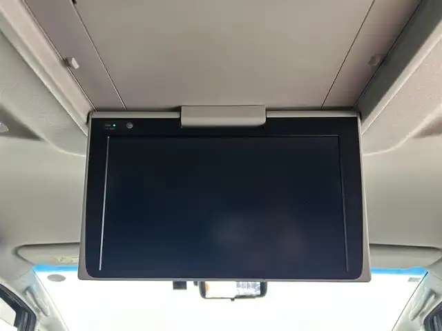 トヨタ アルファードハイブリット SR サイドリフトアップ 千葉県 2018(平30)年 6.1万km ホワイトパールクリスタルシャイン 禁煙車/福祉車両/・サイドリフトアップチルトシート/トヨタセーフティセンス/・プリクラッシュセーフティ/・プリクラッシュセーフティブレーキ/・レーントレーシングアシスト/・クリアランスソナー/・ブラインドスポットモニター/・レーダークルーズコントロール/両側パワースライドドア/12.1インチフリップダウンモニター/純正9インチメモリナビ/・型番：NSZT-Y68T/・CD/DVD/Bluetooth/フルセグTV/・バックカメラ/・ビルトインETC/・デジタルインナーミラー/革巻きステアリング/・ステアリングスイッチ/レザーシート/・DNパワーシート/・D席メモリ付き/・DNベンチレーション/MT付きAT/左右独立エアコン/純正フロアマット/純正17インチAW/オートライト/・オートマチックハイビーム/・LEDヘッドライト/・LEDフォグランプ/・三眼シーケンシャルウインカー