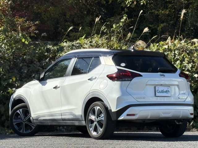 日産 キックス X 大分県 2021(令3)年 3.5万km ブリリアントホワイトパール/ピュアブラック 2トーン プロパイロット/エマジェンシーブレーキサポート/スマートルームミラー/ハーフレザーシート/純正メモリーナビ/アラウンドビューモニター/アダプティブクルーズコントロール/ビルトインETC/リアソナー/純正LEDヘッドライト/オートライトコントロール/スマートキー/エンジンプッシュスタート