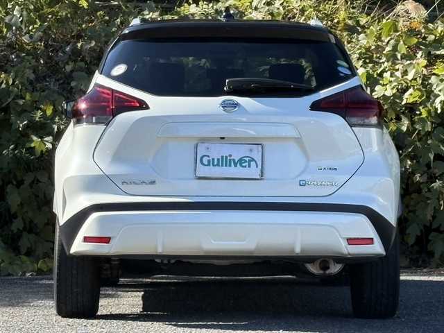 日産 キックス X 大分県 2021(令3)年 3.5万km ブリリアントホワイトパール/ピュアブラック 2トーン プロパイロット/エマジェンシーブレーキサポート/スマートルームミラー/ハーフレザーシート/純正メモリーナビ/アラウンドビューモニター/アダプティブクルーズコントロール/ビルトインETC/リアソナー/純正LEDヘッドライト/オートライトコントロール/スマートキー/エンジンプッシュスタート