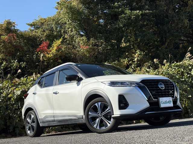 日産 キックス X 大分県 2021(令3)年 3.5万km ブリリアントホワイトパール/ピュアブラック 2トーン プロパイロット/エマジェンシーブレーキサポート/スマートルームミラー/ハーフレザーシート/純正メモリーナビ/アラウンドビューモニター/アダプティブクルーズコントロール/ビルトインETC/リアソナー/純正LEDヘッドライト/オートライトコントロール/スマートキー/エンジンプッシュスタート