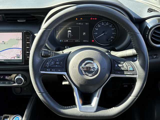 日産 キックス X 大分県 2021(令3)年 3.5万km ブリリアントホワイトパール/ピュアブラック 2トーン プロパイロット/エマジェンシーブレーキサポート/スマートルームミラー/ハーフレザーシート/純正メモリーナビ/アラウンドビューモニター/アダプティブクルーズコントロール/ビルトインETC/リアソナー/純正LEDヘッドライト/オートライトコントロール/スマートキー/エンジンプッシュスタート