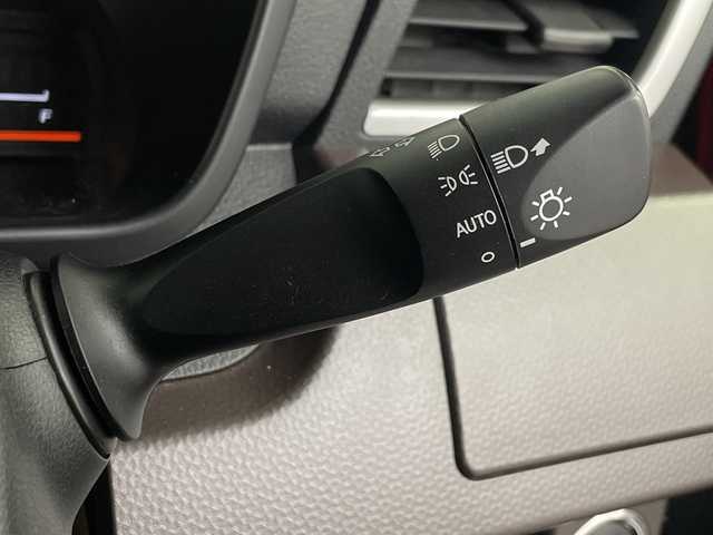 トヨタ タンク G S 埼玉県 2016(平28)年 2.6万km マゼンタベリーマイカM 純正9インチナビ　NSZT-Y66T/(Bluetooth/CD/DVD/AM/FM)/地デジフルセグ/全方位カメラ/ETC2.0/前方ドライブレコーダー/クルーズコントロール/衝突軽減ブレーキ/アイドリングストップ/ウィンカーミラー/電動格納ミラー/ロールサンシェード/両側パワースライドドア/プッシュスタート/ステアリングリモコン/純正フロアマット/純正ドアバイザー