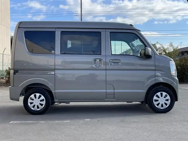 スズキ エブリイ JOIN 東京都 2025(令7)年 0.1千km モスグレーメタリック 禁煙車/スズキセーフティーサポート/・衝突被害軽減ブレーキ/・後退時抑制ブレーキ/・車線逸脱警報/純正ディスプレイオーディオ/（Bluetooth/AM/FM）/バックカメラ/両側スライドドア/ヘッドライトレベライザー/運転席シートヒーター/USBソケット×２/スマートキー