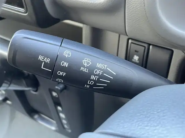 スズキ エブリイ JOIN 東京都 2025(令7)年 0.1千km モスグレーメタリック 禁煙車/スズキセーフティーサポート/・衝突被害軽減ブレーキ/・後退時抑制ブレーキ/・車線逸脱警報/純正ディスプレイオーディオ/（Bluetooth/AM/FM）/バックカメラ/両側スライドドア/ヘッドライトレベライザー/運転席シートヒーター/USBソケット×２/スマートキー