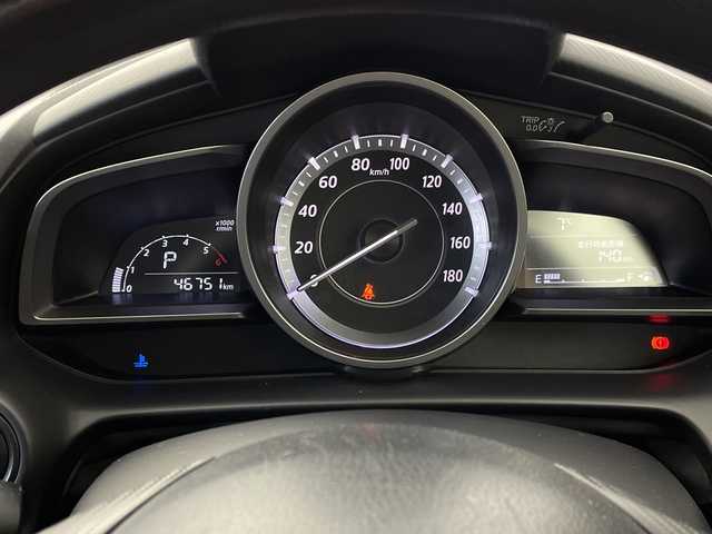 マツダ デミオ XD 群馬県 2015(平27)年 4.7万km ブルーリフレックスマイカ 禁煙車　純正７インチナビ　バックカメラ　衝突軽減システム　横滑り防止装置　ビルトインＥＴＣ　Ｉ－ＳＴＯＰ　ヘッドライトレベライザー　電動格納ミラー　スマートキー　プッシュスタート　純正フロアマット