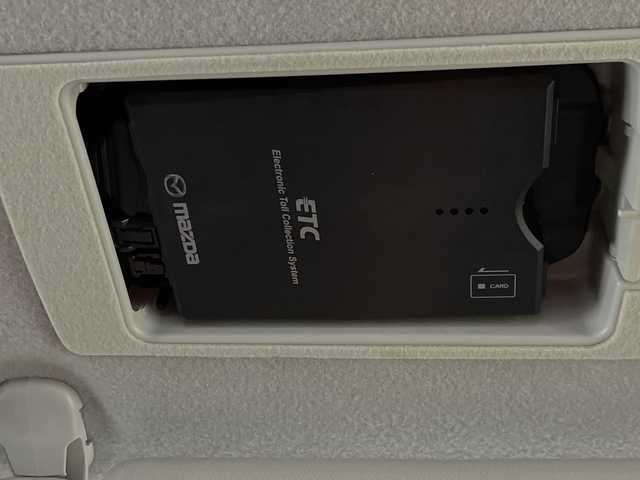 マツダ デミオ XD 群馬県 2015(平27)年 4.7万km ブルーリフレックスマイカ 禁煙車　純正７インチナビ　バックカメラ　衝突軽減システム　横滑り防止装置　ビルトインＥＴＣ　Ｉ－ＳＴＯＰ　ヘッドライトレベライザー　電動格納ミラー　スマートキー　プッシュスタート　純正フロアマット