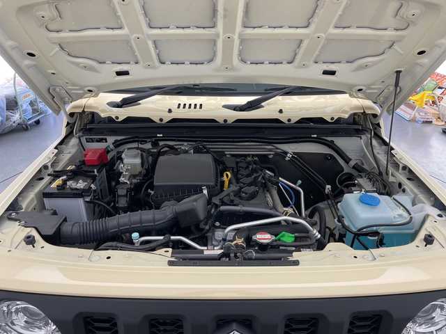 スズキ ジムニー シエラ JC 長野県 2019(令1)年 2.6万km シフォンアイボリーM ４ＷＤ/社外ＣＤ/衝突被害軽減ブレーキ/クルーズコントロール/レーンディパーチャーアラート/ヘッドライトウォッシャー/LEDライト/オートライト/フォグランプ/ウィンカードアミラー/革巻きステアリング/スタッドレス＋アルミ車載/スマートキーx2/純正15インチアルミ/前席シートヒーター