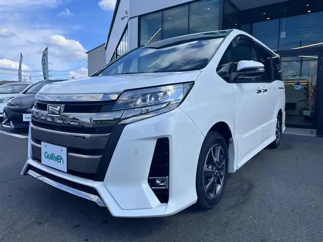 トヨタ ノア Si ダブルバイビーⅡ 栃木県 2019(令1)年 6.1万km ホワイトパールクリスタルシャイン トヨタセーフティーセンス/純正9インチナビ/フルセグTV（走行中視聴可）/Bluetoothオーディオ/DVD再生機能/バックカメラ/ステアリングリモコン/純正12.1インチフリップダウンモニター/クルーズコントロール/両側パワースライドドア/純正ドライブレコーダー/純正フロアマット/純正16インチAW/LEDヘッドライト・フォグ/コーナーセンサー/ビルトインETC/スマートキー×2