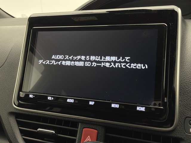 トヨタ ノア Si ダブルバイビーⅡ 宮崎県 2019(令1)年 4万km ブラック 車検R8年9月/純正9インチナビ/純正後席用12インチフリップダウンモニター/バックカメラ/(BT/CD/DVD/MSV)/両側パワースライドドア/衝突軽減システム/クルーズコントロール/車線逸脱警報/横滑り防止機能/クリアランスソナー/ハーフレザーシート/純正フロアマットマット/純正アルミホイール/ビルトインETC/社外ドライブレコーダー/LEDオートヘッドライト/オートマチックハイビーム/スマートキー×2