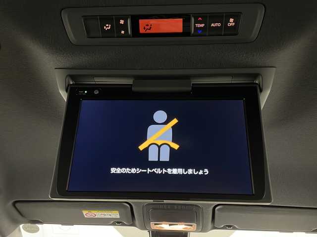 トヨタ ノア Si ダブルバイビーⅡ 宮崎県 2019(令1)年 4万km ブラック 車検R8年9月/純正9インチナビ/純正後席用12インチフリップダウンモニター/バックカメラ/(BT/CD/DVD/MSV)/両側パワースライドドア/衝突軽減システム/クルーズコントロール/車線逸脱警報/横滑り防止機能/クリアランスソナー/ハーフレザーシート/純正フロアマットマット/純正アルミホイール/ビルトインETC/社外ドライブレコーダー/LEDオートヘッドライト/オートマチックハイビーム/スマートキー×2