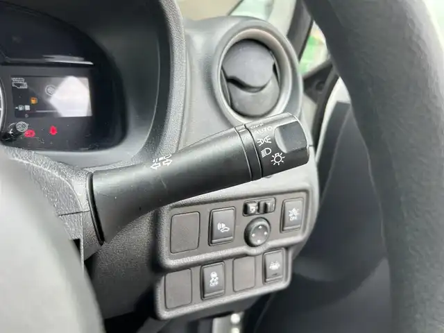 日産 ノート e－パワー X 栃木県 2019(令1)年 7.6万km ブリリアントホワイトパール エマージェンシーブレーキ/純正メモリナビ/フルセグTV/DVD/Bluetooth/アラウンドビューモニター/インテリジェントルームミラー/ETC/前後ドライブレコーダー/純正15インチAW/LEDヘッドライト/ステアリングリモコン/コーナーセンサー/AAC