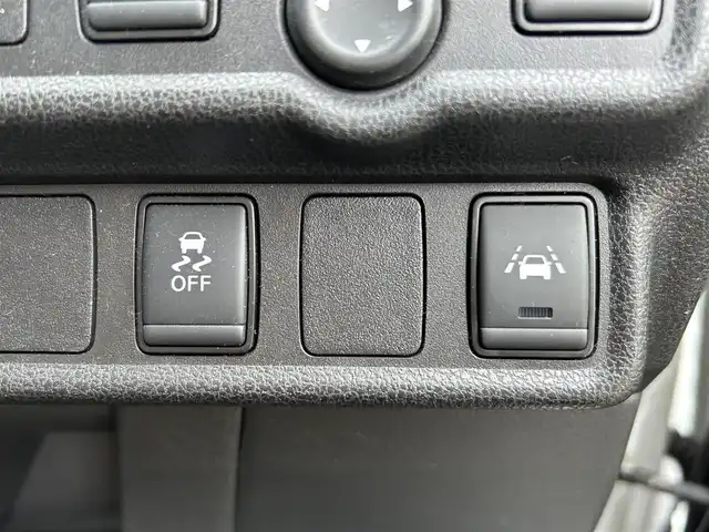 日産 ノート e－パワー X 栃木県 2019(令1)年 7.6万km ブリリアントホワイトパール エマージェンシーブレーキ/純正メモリナビ/フルセグTV/DVD/Bluetooth/アラウンドビューモニター/インテリジェントルームミラー/ETC/前後ドライブレコーダー/純正15インチAW/LEDヘッドライト/ステアリングリモコン/コーナーセンサー/AAC