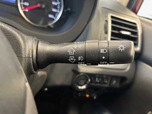 スバル インプレッサ スポーツ 1．6i－L プラウドED 静岡県 2016(平28)年 4.6万km ヴェネチアンレッドパール (株)IDOMが運営する【じしゃロン浜松店】の自社ローン専用車両になりますこちらは現金またはオートローンご利用時の価格です。自社ローンご希望の方は別途その旨お申付け下さい/社外ナビ（AVIC-RZ99）/CD/DVD/AM/FM/Bluetooth/フルセグテレビ/パドルシフト/ビルトインETC/バックカメラ/純正15inAW/フォグランプ/バイザー/フロアマット/スマートキー/プッシュスタート