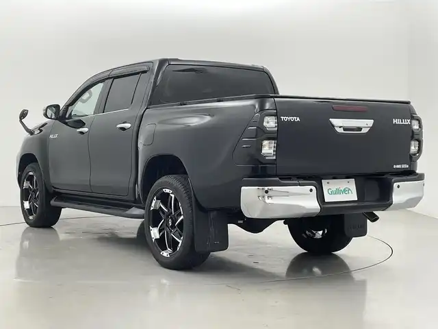 トヨタ ハイラックス Z 熊本県 2021(令3)年 4.6万km アティチュードブラックマイカ 社外トノカバー（三つ折りタイプ）/社外テール/ベッドライナー/社外ナビRQ911（ＣＤ・ＤＶＤ・フルセグ・ＢＴ・ＵＳＢ）/バックカメラ　/ＥＴＣ　/前後クリアランスソナー　/ＥＴＣ　/トヨタセーフティーセンス/・プリクラッシュセーフティ/・レーンディパーチャーアラート/・ロードサインアシスト/・アダブティブクルーズコントロール/横滑り防止/ダウンヒルアシスト/アイドリングストップ/純正フロアマット/社外２０インチAW/オートライト/LEDヘッドライト/フォグライト/スマートキー/プッシュスタート/スペアキー２本