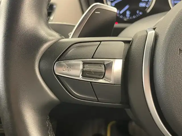 ＢＭＷ Ｘ２ xDrive20i MスポーツX 岡山県 2018(平30)年 2.8万km アルピンホワイトⅢ BMW純正iDrive/Rカメラ/LEDヘッドライト/オートライト/オートワイパー/Bluetooth/USB/衝突警告/歩行者警告/車線逸脱警告/BMWコネクテッドドライブ/SOSコールシステム/BMWアシスタンス/インテリアライト/パーキングベンチレーション/パワーテールゲート/ミラー一体型ETC/シートヒーター/純正19インチアルミ