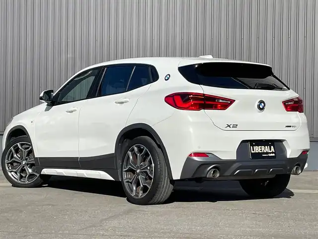 ＢＭＷ Ｘ２ xDrive20i MスポーツX 青森県 2018(平30)年 2.8万km アルピンホワイトⅢ 4WD/純正ナビ/（Bluetooth・CD・DVD・USB）/バックカメラ/電動バックドア/革巻きステアリング/ステアリングスイッチ/パドルシフト/レーンキープアシスト/衝突警告/シートヒーター/パーキングベンチレーション/LEDライト/オートライト/ミラー一体型ETC/ウインカーミラー/電動パーキングブレーキ/純正アルミホイール19インチ/前後コーナーセンサー/ABS/横滑り防止機能/エアバック（ダブル・サイド・カーテン）/プッシュスタート/スマートキーX2/保証書/取扱説明書