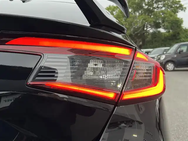 ホンダ シビック EX 静岡県 2023(令5)年 1.5万km クリスタルブラックパール HondaSENSING/純正コネクトナビ/　AM FM Bluetooth USB AppleCarPlay AndroidAuto/フルセグTV/バックモニター/前後方ドライブレコーダー/LEDオートヘッドランプ/レーダークルーズコントロール/ハーフレザーシート/シートヒーター(前席)/ワイヤレス充電/フロントロアスカート/ウイングスポイラー/ビルトインETC2.0/BOSEプレミアムサウンド/6速MT/パワーシート(前席)