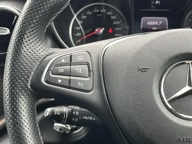 メルセデス・ベンツ Ｖ２２０ d AVG ロング AMGライン 静岡県 2020(令2)年 4.6万km オブシディアンブラックM ワンオーナー/AMGライン/・AMGデザインエクステリア/・19インチAMG7ツインスポークアルミホイール/・カーボン調インテリアトリム/・ステンレスアクセル&ブレーキペダル/・パノラミックスライディングルーフ/レーダーセーフティパッケージ/・ブラインドスポットアシスト/・アクティブディスタンスアシスト・ディストロニック/・レーンキーピングアシスト/・アクティブブレーキアシスト/・PRE-SAFE/レザーシート/Burmesterサラウンドサウンドシステム/両側パワースライドドア/MBUX/(CD/DVD/Bluetooth/フルセグ)/360°カメラ/アダプティブクルーズコントロール/メモリー付パワーシート/シートヒーター/アンビエントライト/キーレスキー/ETC2.0/ドライブレコーダー/3列シート/ウォークスルー/純正フロアマット/保証書/取説/スペアキー