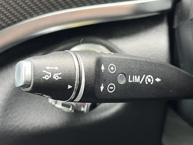 メルセデス・ベンツ Ｖ２２０ d AVG ロング AMGライン 静岡県 2020(令2)年 4.6万km オブシディアンブラックM ワンオーナー/AMGライン/・AMGデザインエクステリア/・19インチAMG7ツインスポークアルミホイール/・カーボン調インテリアトリム/・ステンレスアクセル&ブレーキペダル/・パノラミックスライディングルーフ/レーダーセーフティパッケージ/・ブラインドスポットアシスト/・アクティブディスタンスアシスト・ディストロニック/・レーンキーピングアシスト/・アクティブブレーキアシスト/・PRE-SAFE/レザーシート/Burmesterサラウンドサウンドシステム/両側パワースライドドア/MBUX/(CD/DVD/Bluetooth/フルセグ)/360°カメラ/アダプティブクルーズコントロール/メモリー付パワーシート/シートヒーター/アンビエントライト/キーレスキー/ETC2.0/ドライブレコーダー/3列シート/ウォークスルー/純正フロアマット/保証書/取説/スペアキー