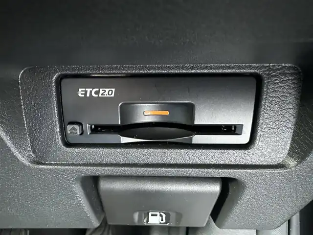 日産 ノート X 千葉県 2024(令6)年 2.8万km ダークメタルグレー 純正９インチナビ/(AM/FM/TV/Bluetooth)/HDMI/全周囲カメラ/デジタルインナーミラー/プロパイロット/置くだけ充電/衝突被害軽減システム/車線逸脱警報/クルーズコントロール/横滑り防止装置/ETC２．０/アイドリングストップ/LEDヘッドライト/オートライト/ウィンカーミラー/電動格納ミラー/シートリフター/プッシュスタート/スマートキー/フロアマット/スペアキー/取扱説明書/保証書