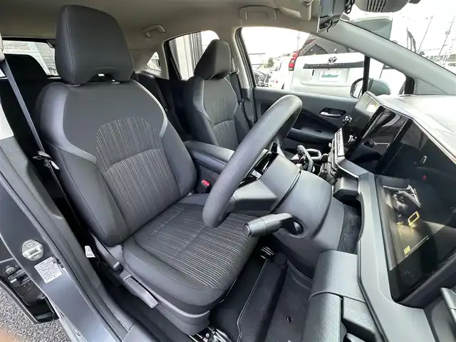 日産 ノート X 千葉県 2024(令6)年 2.8万km ダークメタルグレー 純正９インチナビ/(AM/FM/TV/Bluetooth)/HDMI/全周囲カメラ/デジタルインナーミラー/プロパイロット/置くだけ充電/衝突被害軽減システム/車線逸脱警報/クルーズコントロール/横滑り防止装置/ETC２．０/アイドリングストップ/LEDヘッドライト/オートライト/ウィンカーミラー/電動格納ミラー/シートリフター/プッシュスタート/スマートキー/フロアマット/スペアキー/取扱説明書/保証書