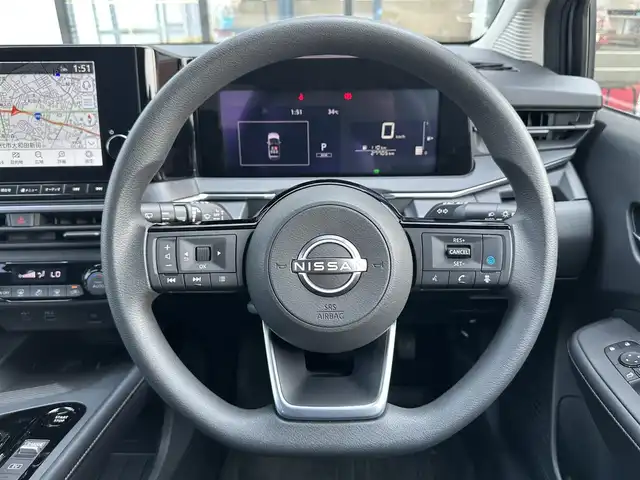 日産 ノート X 千葉県 2024(令6)年 2.8万km ダークメタルグレー 純正９インチナビ/(AM/FM/TV/Bluetooth)/HDMI/全周囲カメラ/デジタルインナーミラー/プロパイロット/置くだけ充電/衝突被害軽減システム/車線逸脱警報/クルーズコントロール/横滑り防止装置/ETC２．０/アイドリングストップ/LEDヘッドライト/オートライト/ウィンカーミラー/電動格納ミラー/シートリフター/プッシュスタート/スマートキー/フロアマット/スペアキー/取扱説明書/保証書