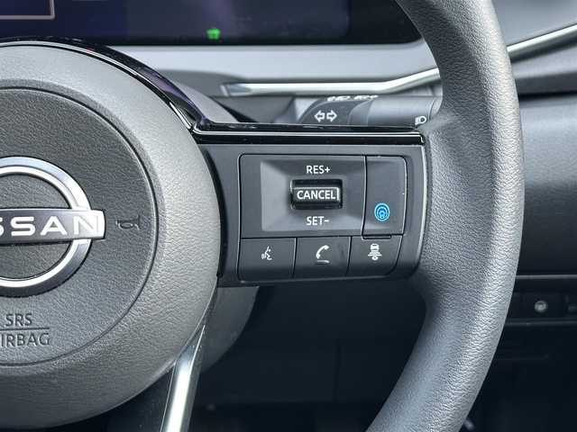 日産 ノート X 千葉県 2024(令6)年 2.8万km ダークメタルグレー 純正９インチナビ/(AM/FM/TV/Bluetooth)/HDMI/全周囲カメラ/デジタルインナーミラー/プロパイロット/置くだけ充電/衝突被害軽減システム/車線逸脱警報/クルーズコントロール/横滑り防止装置/ETC２．０/アイドリングストップ/LEDヘッドライト/オートライト/ウィンカーミラー/電動格納ミラー/シートリフター/プッシュスタート/スマートキー/フロアマット/スペアキー/取扱説明書/保証書