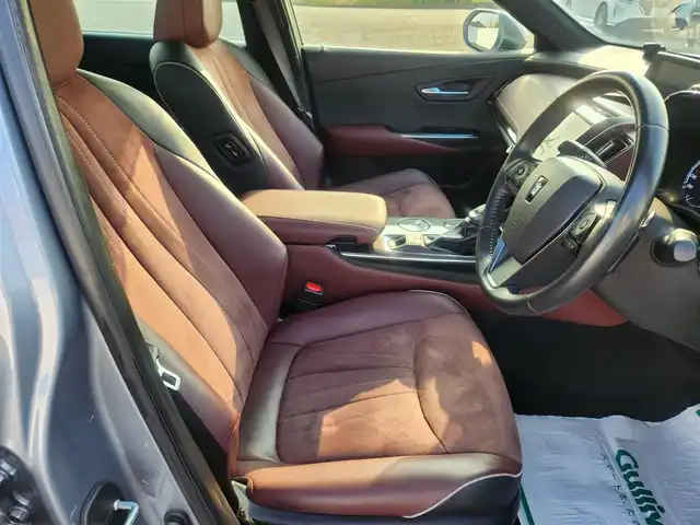 トヨタ クラウン ハイブリッド RS アドバンス 群馬県 2019(令1)年 7.1万km プレシャスガレナ 〇純正8インチナビ/〇フルセグTV/〇バックカメラ/〇ビルトインETC2.0/〇ドライブレコーダー/〇セーフティセンス/・レーダークルーズコントロール/・プリクラッシュセーフティ/〇ブラインドスポットモニター/〇カラーヘッドアップディスプレイ/〇三眼LEDヘッドランプ/〇オートライト/〇フォグランプ/〇純正18インチアルミ/〇革巻きステアリング/〇パドルシフト/〇ステアリングヒーター/〇合皮/ブランノーブコンビシート（ブラック/テラロッサ）/〇シートヒーター/〇パワーシート/〇スマートキー/〇禁煙車