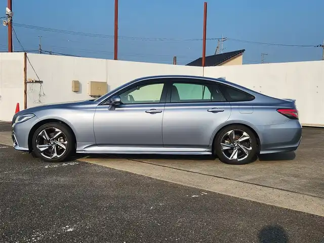 トヨタ クラウン ハイブリッド RS アドバンス 群馬県 2019(令1)年 7.1万km プレシャスガレナ 〇純正8インチナビ/〇フルセグTV/〇バックカメラ/〇ビルトインETC2.0/〇ドライブレコーダー/〇セーフティセンス/・レーダークルーズコントロール/・プリクラッシュセーフティ/〇ブラインドスポットモニター/〇カラーヘッドアップディスプレイ/〇三眼LEDヘッドランプ/〇オートライト/〇フォグランプ/〇純正18インチアルミ/〇革巻きステアリング/〇パドルシフト/〇ステアリングヒーター/〇合皮/ブランノーブコンビシート（ブラック/テラロッサ）/〇シートヒーター/〇パワーシート/〇スマートキー/〇禁煙車