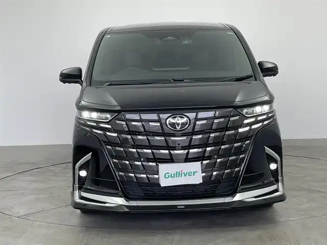 トヨタ アルファード Z 愛知県 2024(令6)年 4.1万km ブラック モデリスタREGAL DIGNITY STYLEセット/　　・フロントスポイラー/　　・サイドスカート/　　・リヤスタイリングキット/純正メーカーオプション17インチアルミホイール/サイドエンブレムイルミ/モデリスタマルチカラーインテリアイルミネーション/トヨタチームメイト/トヨタセーフティセンス/クリアランスソナー/ブラインドスポットモニター/デジタルインナーミラー/ドライブレコーダー/ヘッドアップディスプレイ/純正コネクトナビ付14インチディスプレイオーディオ/　　・フルセグ/BT/パノラミックビューモニター/ビルトインETC2.0/置くだけ充電/AC100V/純正13.2インチ後席フリップダウンモニター/左右独立型ムーンルーフ/ユニバーサルステップ/本革巻3本スポークステアリングリモコン/エグゼクティブパワーシート/シートポジションメモリ機能（D席）/キャプテンシート/パワーオットマン（2列目）/シートヒーター（1、2列目）/ベンチレーション（1、2列目）/3眼LEDヘッドライト/デイライト/シーケンシャルランプ/社外ドアハンドルプロテクター