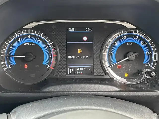 三菱 ｅＫクロススペース G 福岡県 2021(令3)年 4.3万km チタニウムグレーメタリック ワンオーナー/カロッツエリアメモリナビ【AVIC-RW811】/　(AM/FM/CD/DVD/Bluetooth/フルセグTV)/バックカメラ/運転支援機能/・衝突被害軽減ブレーキ/・車線逸脱警報/・先行車発進お知らせ/・速度標識表示/・道路標識表示/・ふらつき警報/・ヒルディセントコントロール/片側パワースライドドア/純正15インチアルミホイール/セルスター前後ドライブレコーダー【CSD-790FHD】/ビルトインETC/革巻きステアリング/ステアリングスイッチ/シートヒーター(D/N席)/社外フロアマット/電格ウインカーミラー/ドアバイザー/USB端子/アクセサリーソケット/ISOFIX/スペアキー×1/保証書/取扱説明書/ナビ取扱説明書