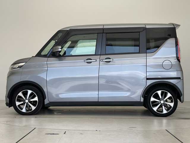 三菱 ｅＫクロススペース G 沖縄県 2021(令3)年 4.3万km チタニウムグレーメタリック SDナビ/片側パワースライド/シートヒーター/バックカメラ/コーナーセンサー/純正アルミホイール/LEDヘッドライト/ETC/オートマチックハイビーム/ダウンヒルアシストコントロール/衝突軽減システム/フルセグ/CD DVD/Bluetooth/ステアリングスイッチ/スマートキー/プッシュスタート