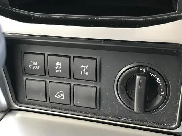 トヨタ ランドクルーザー プラド TX 富山県 2018(平30)年 10.8万km ホワイトパールクリスタルシャイン 4WD/RAYS17インチAW/純正ナビ/フルセグTV/Bluetooth/バックカメラ/プリクラッシュセーフティ/レーンキープアシスト/レーダークルーズコントロール/プッシュスタート/スマートキー/純正エンジンスターター/スペアキー１本/ウッドコンビ革巻きステアリング/ステアリングスイッチ/LEDヘッドライト/オートライト/オートハイビーム/ETC