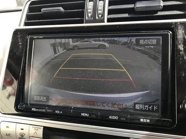 トヨタ ランドクルーザー プラド TX 富山県 2018(平30)年 10.8万km ホワイトパールクリスタルシャイン 4WD/RAYS17インチAW/純正ナビ/フルセグTV/Bluetooth/バックカメラ/プリクラッシュセーフティ/レーンキープアシスト/レーダークルーズコントロール/プッシュスタート/スマートキー/純正エンジンスターター/スペアキー１本/ウッドコンビ革巻きステアリング/ステアリングスイッチ/LEDヘッドライト/オートライト/オートハイビーム/ETC