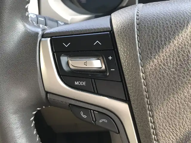 トヨタ ランドクルーザー プラド TX 富山県 2018(平30)年 10.8万km ホワイトパールクリスタルシャイン 4WD/RAYS17インチAW/純正ナビ/フルセグTV/Bluetooth/バックカメラ/プリクラッシュセーフティ/レーンキープアシスト/レーダークルーズコントロール/プッシュスタート/スマートキー/純正エンジンスターター/スペアキー１本/ウッドコンビ革巻きステアリング/ステアリングスイッチ/LEDヘッドライト/オートライト/オートハイビーム/ETC