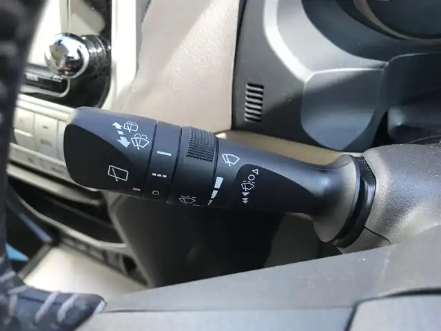 トヨタ ランドクルーザー プラド TX 富山県 2018(平30)年 10.8万km ホワイトパールクリスタルシャイン 4WD/RAYS17インチAW/純正ナビ/フルセグTV/Bluetooth/バックカメラ/プリクラッシュセーフティ/レーンキープアシスト/レーダークルーズコントロール/プッシュスタート/スマートキー/純正エンジンスターター/スペアキー１本/ウッドコンビ革巻きステアリング/ステアリングスイッチ/LEDヘッドライト/オートライト/オートハイビーム/ETC