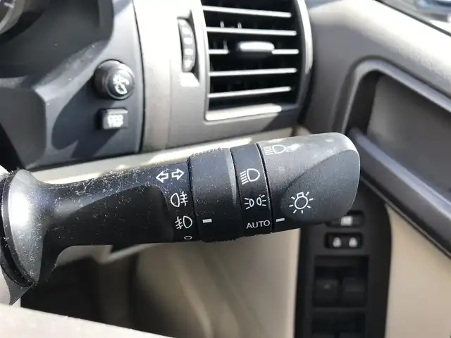トヨタ ランドクルーザー プラド TX 富山県 2018(平30)年 10.8万km ホワイトパールクリスタルシャイン 4WD/RAYS17インチAW/純正ナビ/フルセグTV/Bluetooth/バックカメラ/プリクラッシュセーフティ/レーンキープアシスト/レーダークルーズコントロール/プッシュスタート/スマートキー/純正エンジンスターター/スペアキー１本/ウッドコンビ革巻きステアリング/ステアリングスイッチ/LEDヘッドライト/オートライト/オートハイビーム/ETC