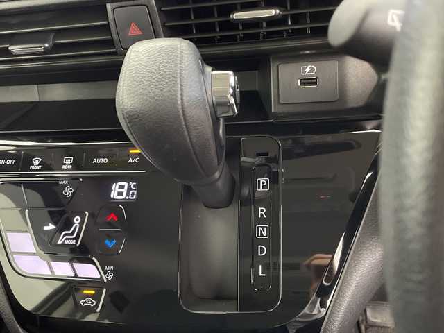 日産 ルークス ハイウェイスター Gターボ 鹿児島県 2025(令7)年 0.4万km フローズンバニラパール/アッシュブラウンM 純正9インチナビ/(BT/FM/AM/HDMI/フルセグTV)/ワンオーナー/アラウンドビューモニター/エマージェンシーブレーキ/両側パワースライドドア/前後コーナーセンサー/前後ドライブレコーダー/後席サーキュレーター/ベンチシート/バックカメラ/ETC/オートマチックハイビーム/アイドリングストップ/純正15インチアルミホイール/純正フロアマット/純正LEDヘッドライト/ターボ/保証書/取扱説明書
