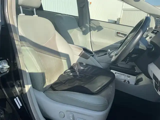 トヨタ プリウス G ツーリングセレクション 熊本県 2014(平26)年 14万km 黒 純正ナビ　BT/USB/CD/DVD/AM/FM/・フルセグTV/ビルトインETC/前方ドラレコ/D席パワーシート/社外エアロ/ABS/衝突軽減ブレーキ/横滑り防止/クルコン/革巻きステアリング/・ステアリングリモコン/プッシュスタート/・スマートキー/LEDヘッドライト/オートライト/電動格納ミラー/・ミラーウィンカー