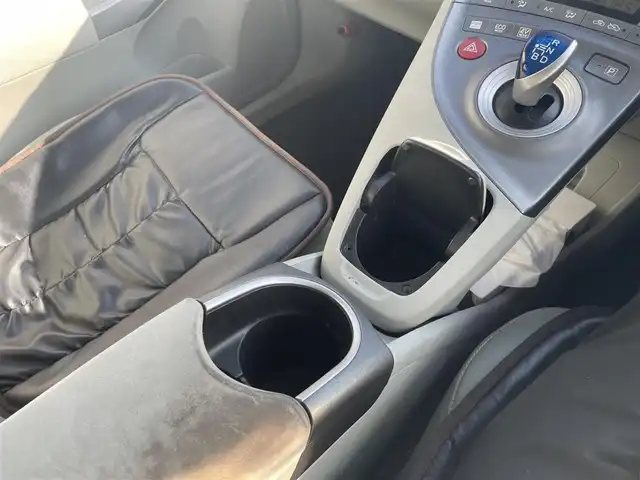 トヨタ プリウス G ツーリングセレクション 熊本県 2014(平26)年 14万km 黒 純正ナビ　BT/USB/CD/DVD/AM/FM/・フルセグTV/ビルトインETC/前方ドラレコ/D席パワーシート/社外エアロ/ABS/衝突軽減ブレーキ/横滑り防止/クルコン/革巻きステアリング/・ステアリングリモコン/プッシュスタート/・スマートキー/LEDヘッドライト/オートライト/電動格納ミラー/・ミラーウィンカー