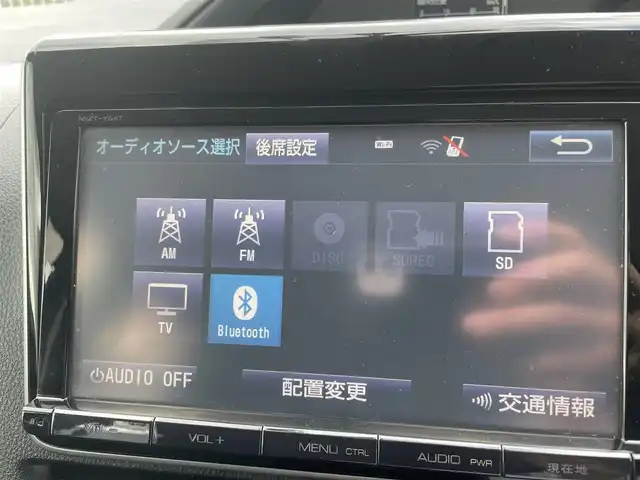 トヨタ ヴォクシー ZS 福島県 2014(平26)年 14.1万km ブラック (株)IDOMが運営する【じしゃロン福島店】の自社ローン専用車両になります。こちらは現金またはオートローンご利用時の価格です。自社ローンご希望の方は別途その旨お申付け下さい/純正ＳＤナビ/フルセグテレビ/バックカメラ/フリップダウンモニター/両側パワースライドドア/革巻ステアリング/ステアリングリモコン/ＥＴＣ/後席用サンシェード/オートリトラミラー