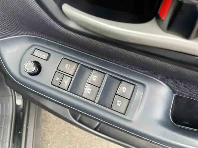 トヨタ ヴォクシー ZS 福島県 2014(平26)年 14.1万km ブラック (株)IDOMが運営する【じしゃロン福島店】の自社ローン専用車両になります。こちらは現金またはオートローンご利用時の価格です。自社ローンご希望の方は別途その旨お申付け下さい/純正ＳＤナビ/フルセグテレビ/バックカメラ/フリップダウンモニター/両側パワースライドドア/革巻ステアリング/ステアリングリモコン/ＥＴＣ/後席用サンシェード/オートリトラミラー