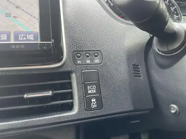 トヨタ ヴォクシー ZS 福島県 2014(平26)年 14.1万km ブラック (株)IDOMが運営する【じしゃロン福島店】の自社ローン専用車両になります。こちらは現金またはオートローンご利用時の価格です。自社ローンご希望の方は別途その旨お申付け下さい/純正ＳＤナビ/フルセグテレビ/バックカメラ/フリップダウンモニター/両側パワースライドドア/革巻ステアリング/ステアリングリモコン/ＥＴＣ/後席用サンシェード/オートリトラミラー