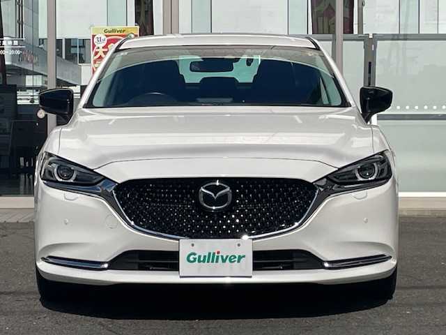 マツダ マツダ６セダン XD ブラックトーンエディション 青森県 2022(令4)年 1.5万km スノーフレイクホワイトパールマイカ ディーゼル車/４WD/MT車/車検令和9年7月/純正ディスプレイオーディオ/FM/AM/CD/DVD/Bluetooth/USB/AUX/BOSEサウンド/本革赤革シート/シートメモリー/パワーシート/360°ビューモニター/シートヒーター/ステアリングヒーター/レーダークルーズコントロール/シートベンチレーション/前後ドライブレコーダー/LEDヘッドライト/オートライト/オートハイビーム/ETC/純正AW19インチ/社外AW17インチスタッドレスタイヤ車載/取扱説明書/保証書