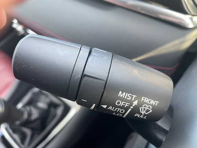 マツダ マツダ６セダン XD ブラックトーンエディション 秋田県 2022(令4)年 1.5万km スノーフレイクホワイトパールマイカ ディーゼル車/４WD/MT車/車検令和9年7月/純正ディスプレイオーディオ/FM/AM/CD/DVD/Bluetooth/USB/AUX/BOSEサウンド/本革赤革シート/シートメモリー/パワーシート/360°ビューモニター/シートヒーター/ステアリングヒーター/レーダークルーズコントロール/シートベンチレーション/前後ドライブレコーダー/LEDヘッドライト/オートライト/オートハイビーム/ETC/純正AW19インチ/社外AW17インチスタッドレスタイヤ車載/取扱説明書/保証書