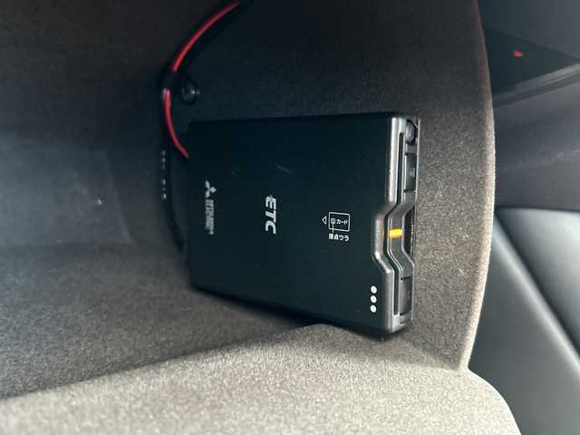 マツダ マツダ６セダン XD ブラックトーンエディション 秋田県 2022(令4)年 1.5万km スノーフレイクホワイトパールマイカ ディーゼル車/４WD/MT車/純正ディスプレイオーディオ/(CD/DVD/Bluetooth/USB)/BOSEサウンド/本革赤革シート/シートメモリー/パワーシート/360°ビューモニター/シートヒーター/ステアリングヒーター/レーダークルーズコントロール/シートベンチレーション/前後ドライブレコーダー/LEDヘッドライト/オートライト/オートハイビーム/ETC/純正AW19インチ/社外AW17インチスタッドレスタイヤ車載/取扱説明書/保証書