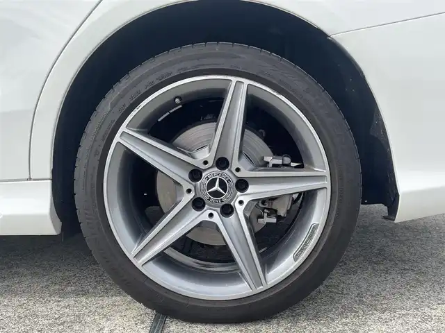 メルセデス・ベンツ Ｃ２２０ｄ ワゴン ローレウスエディション 東京都 2018(平30)年 4.5万km ポーラホワイト パノラマサンルーフ/純正ナビ/DTV/純正USB/Bluetooth/バックカメラ/黒レザーシート/シートヒーター/ETC/アンビエントライト/アダプティブクルーズコントロール/ブラインドスポットモニター/ステアリングパイロット/レーンキープアシスト/スマートキー/パドルシフト