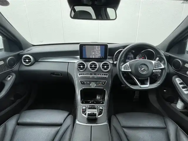 メルセデス・ベンツ Ｃ２２０ｄ ワゴン ローレウスエディション 東京都 2018(平30)年 4.5万km ポーラホワイト パノラマサンルーフ/純正ナビ/DTV/純正USB/Bluetooth/バックカメラ/黒レザーシート/シートヒーター/ETC/アンビエントライト/アダプティブクルーズコントロール/ブラインドスポットモニター/ステアリングパイロット/レーンキープアシスト/スマートキー/パドルシフト